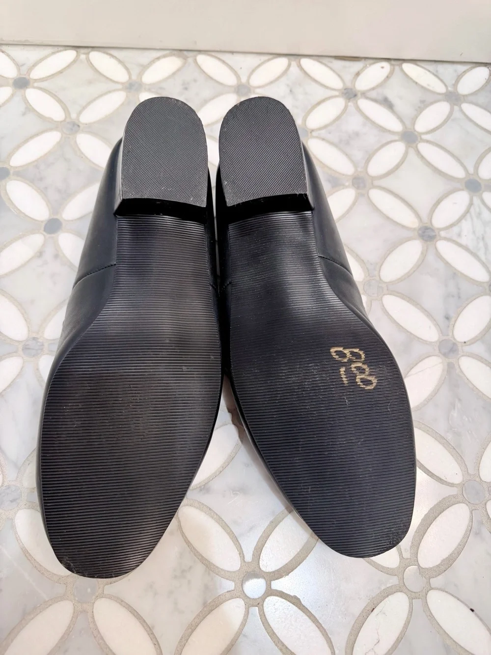 Dr. Scholl's Leather T-Strap Comfort Mary Jane Pumps Black Size 11 W Wide Width - Picture 10 of 13